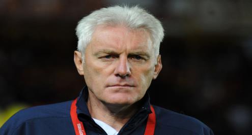 خليفة كوبر (5).. هوجو بروس.. الباحث عن نظرية البنية التحتية والكرة الحديثة في أفريقيا